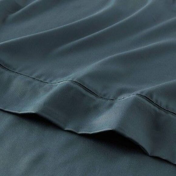 Open Box - Threshold -  320TC Satin 4-Piece Sheet Set Cooling So Blue - Picture 2 of 4